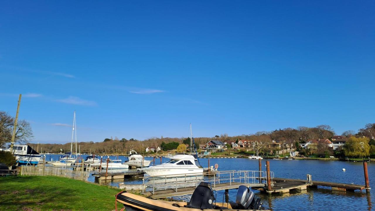 Sandown On The Creek Wootton Bridge  Exterior foto